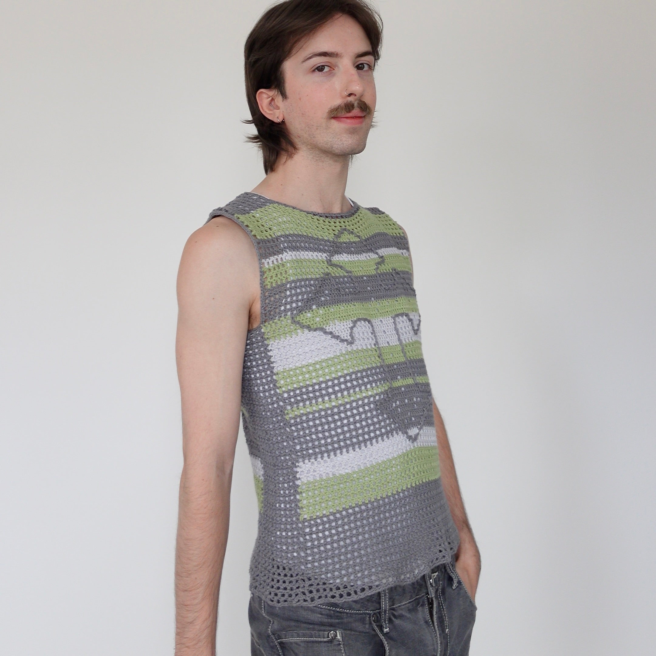 The 'Cross' Graphic Mesh Vest Pattern