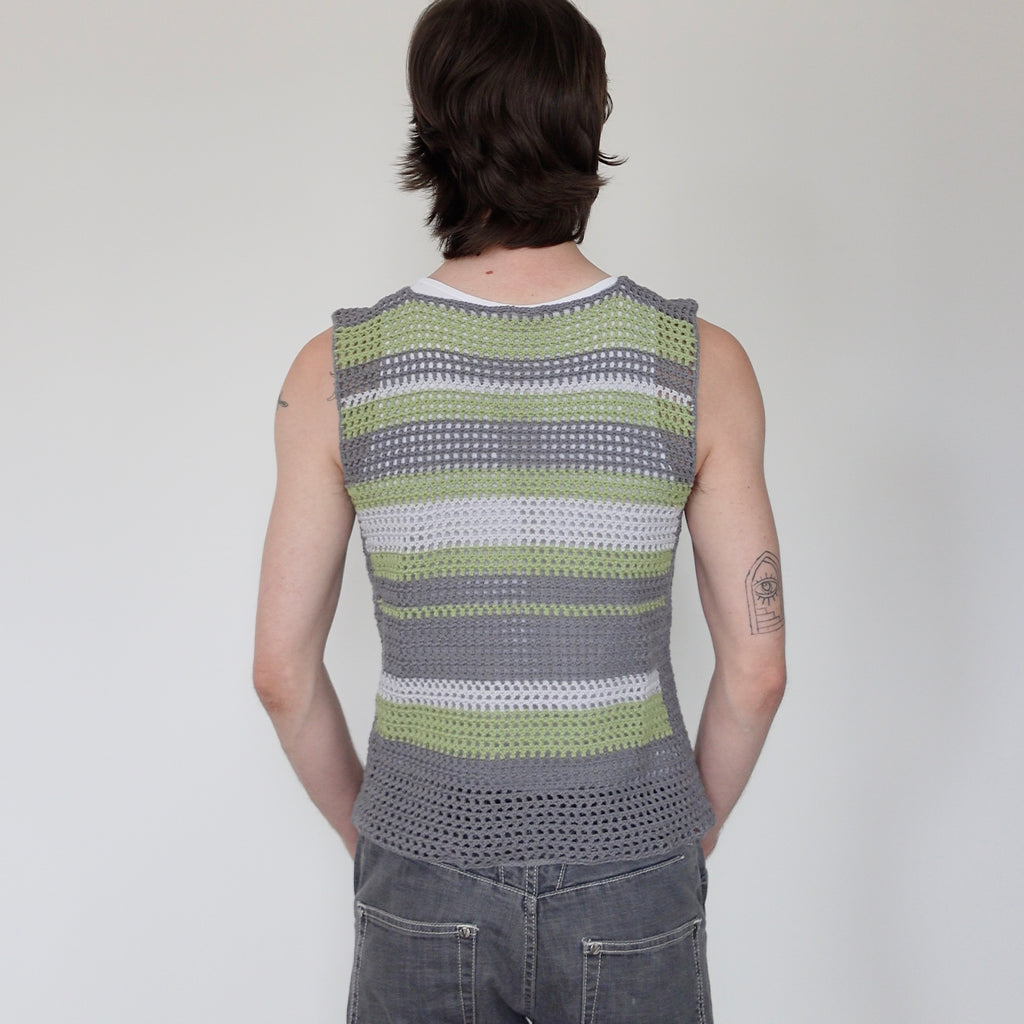 The 'Cross' Graphic Mesh Vest Pattern